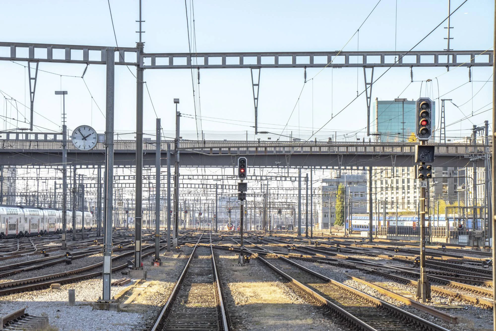 Tracks and overhead lines at Zurich main station